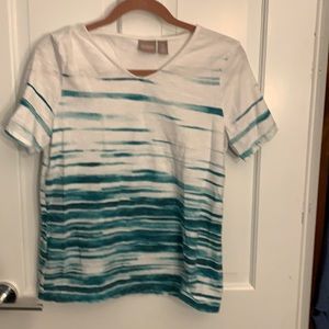 Green & white Vneck, short sleeve T